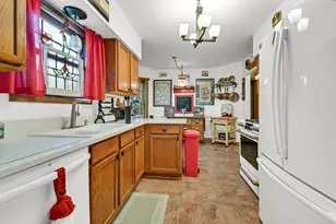 9324 S 79th Ave, Hickory Hills, IL 60457 - Photo 5