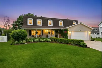 877 N Dovington Drive, Hoffman Estates, IL 60169 - Photo 1