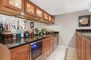 877 N Dovington Dr, Hoffman Estates, IL 60169 - Photo 47