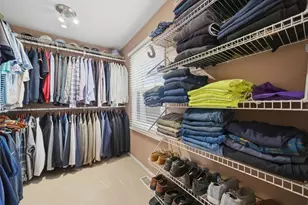 877 N Dovington Dr, Hoffman Estates, IL 60169 - Photo 27