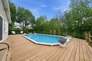 877 N Dovington Dr, Hoffman Estates, IL 60169 - Photo 53