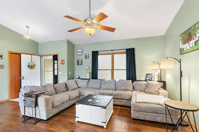 919 Spring Drive, Marengo, IL 60152 - Photo 5