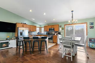 919 Spring Dr, Marengo, IL 60152 - Photo 7