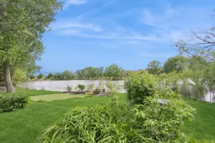 19 Wintergreen Ct, Woodridge, IL 60517 - Photo 25