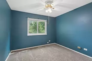 19 Wintergreen Ct, Woodridge, IL 60517 - Photo 11