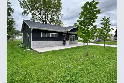 1210 Douglas Drive, Sterling, IL 61081 - Photo 3