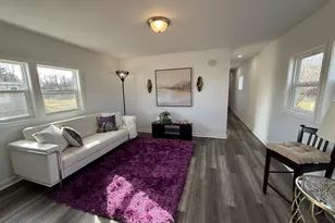 237 Blackthorn Rd, Matteson, IL 60443 - Photo 5
