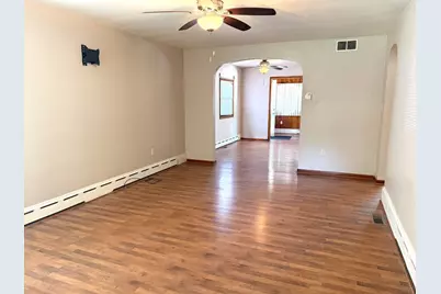 1404 Plain Street, Peru, IL 61354 - Photo 7
