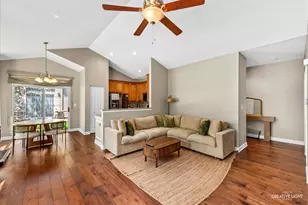 1850 Foxridge Ct, Aurora, IL 60502 - Photo 9