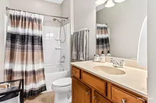 1850 Foxridge Ct, Aurora, IL 60502 - Photo 11
