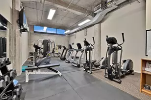 210 S Desplaines St, Chicago, IL 60661 - Photo 21