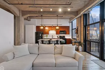 210 S Desplaines Street #404, Chicago, IL 60661 - Photo 7