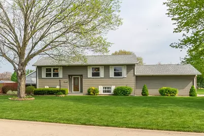 1047 E Market Street, Hennepin, IL 61327 - Photo 1