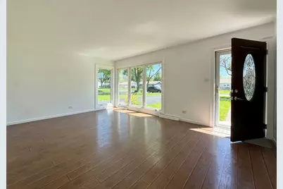 350 N 2nd Avenue, Villa Park, IL 60181 - Photo 13
