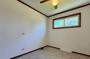 350 N 2nd Ave, Villa Park, IL 60181 - Photo 15