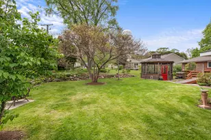 389 Poplar St, Crystal Lake, IL 60014 - Photo 23