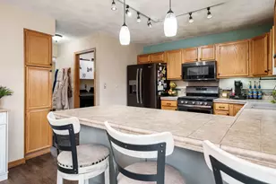 10945 Meadowsweet Ln, Roscoe, IL 61073 - Photo 15