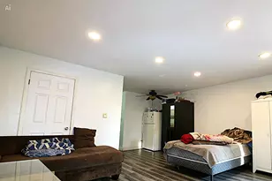 1109 Holiday Ln, Des Plaines, IL 60016 - Photo 3