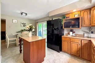 102 Dakota Dr, Loda, IL 60948 - Photo 7