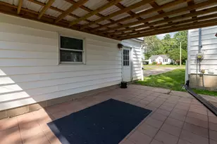 318 S 3rd St, Marion, IL 62959 - Photo 19