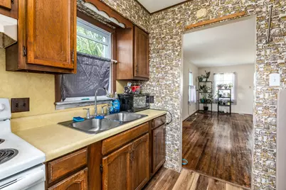 318 S 3rd Street, Marion, IL 62959 - Photo 7