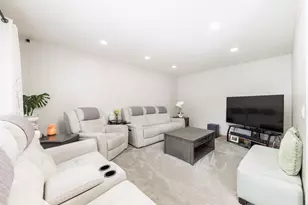 2516 Oasis Dr, Plainfield, IL 60586 - Photo 9
