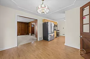 215 W Rock St, Plano, IL 60545 - Photo 9