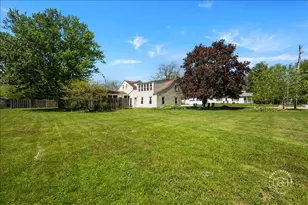 215 W Rock St, Plano, IL 60545 - Photo 25