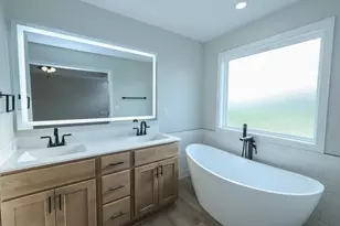 1600 Philip Ln, Marion, IL 62959 - Photo 17