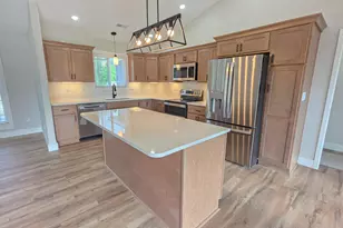 1600 Philip Ln, Marion, IL 62959 - Photo 11