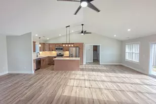 1600 Philip Ln, Marion, IL 62959 - Photo 3
