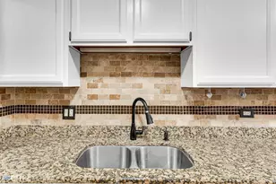 917 Knottingham Dr, Schaumburg, IL 60193 - Photo 19
