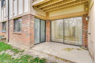 917 Knottingham Dr, Schaumburg, IL 60193 - Photo 23