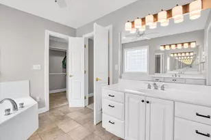 303 Orchard Dr, Mahomet, IL 61853 - Photo 27