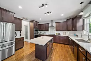 16533 W McKenzie Ave, Lockport, IL 60441 - Photo 7