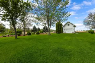 14 Timberlane Dr, Geneseo, IL 61254 - Photo 57
