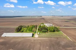 2501 N 4100 East Rd, Bellflower, IL 62174 - Photo 37