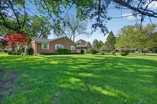2275 Garden Rd, Aurora, IL 60506 - Photo 31