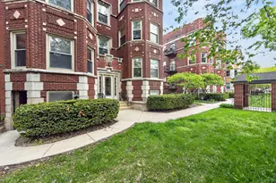 1342 W Greenleaf Ave, Chicago, IL 60626 - Photo 1