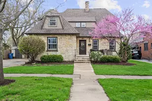 397 S Holly Ave, Elmhurst, IL 60126 - Photo 1