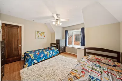 397 S Holly Avenue, Elmhurst, IL 60126 - Photo 15