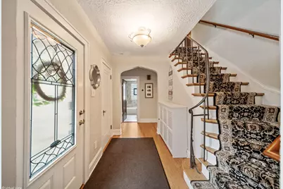 397 S Holly Avenue, Elmhurst, IL 60126 - Photo 3