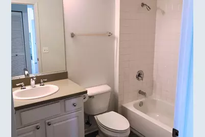 343 W Old Town Court #309, Chicago, IL 60610 - Photo 11