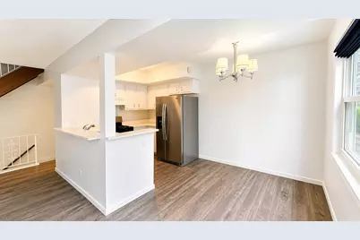 1320 Inverrary Lane #1320, Deerfield, IL 60015 - Photo 3