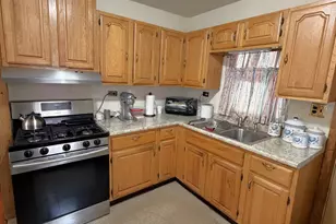12427 S Ada St, Calumet Park, IL 60827 - Photo 3