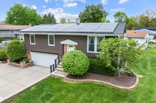 318 Hillcrest Dr, Algonquin, IL 60102 - Photo 23