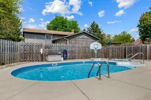 318 Hillcrest Dr, Algonquin, IL 60102 - Photo 27