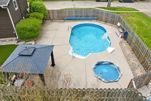 318 Hillcrest Dr, Algonquin, IL 60102 - Photo 29