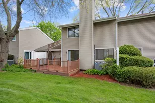 1624 E Waterford Ln, Palatine, IL 60074 - Photo 23