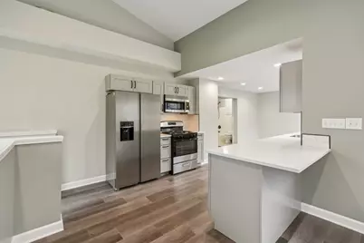 402 Lily Lane, Lakemoor, IL 60051 - Photo 17